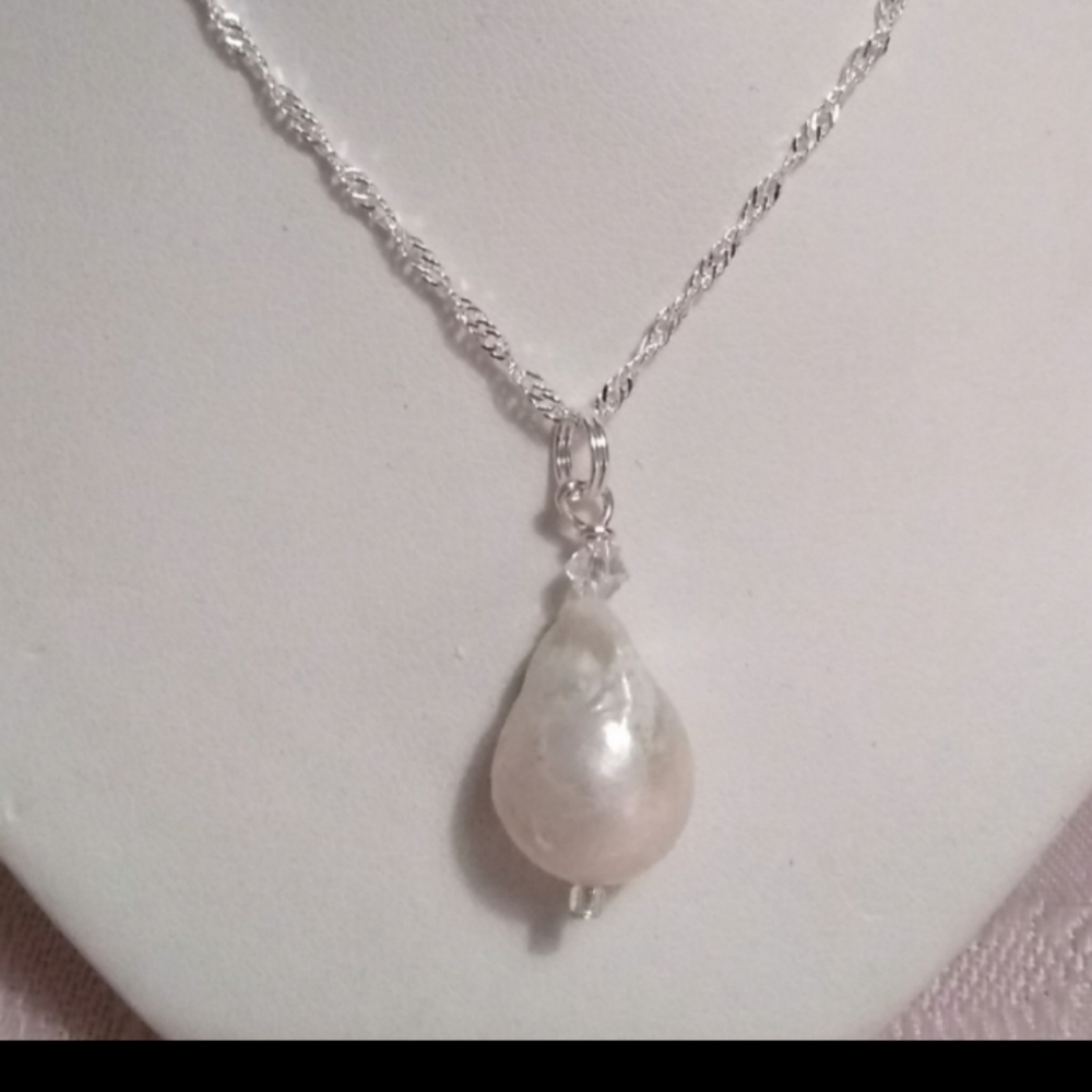 Baroque 🎓pearl necklace